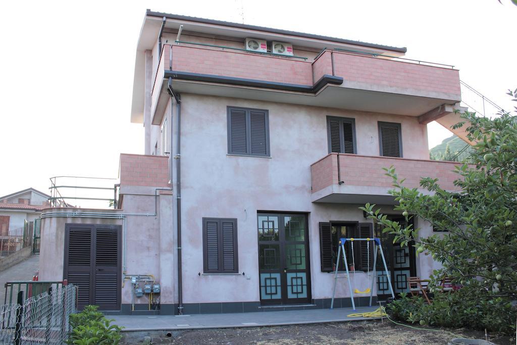 ניקולוסי Etna Holiday Home חדר תמונה